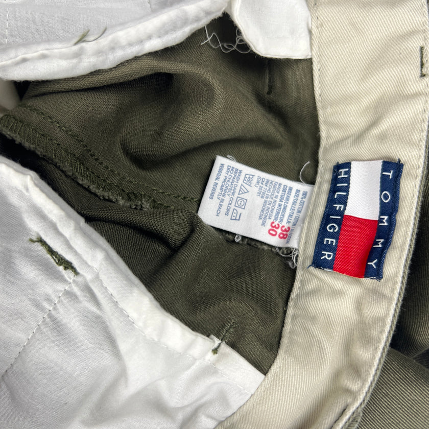 Pantalon TOMMY HILFIGER chino kaki - Taille 44